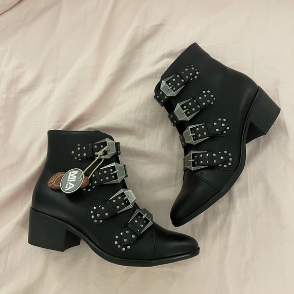 MIA Shyra Studded Buckle Strap Bootie - Picture 7 of 8